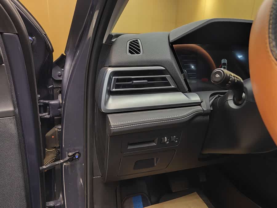 BYD Song Pro 2019 #12 BYD Song Pro 2019 car image #12