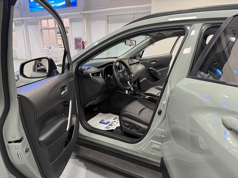 Toyota Corolla Cross 2022 car image #12