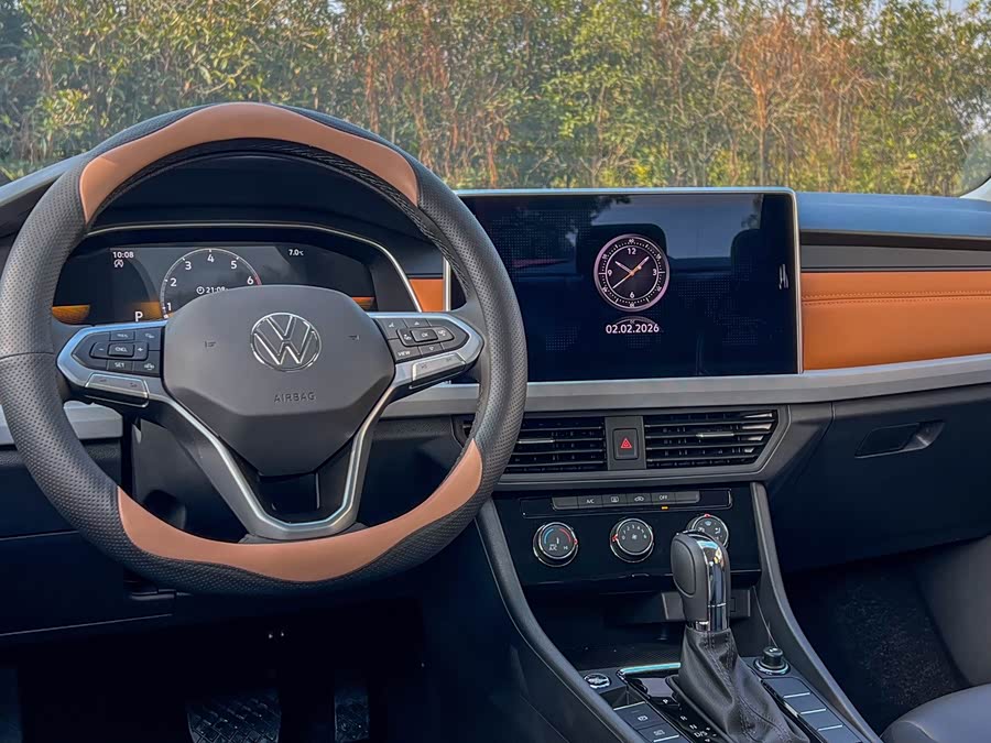 Volkswagen Bora 2025 immagine di auto #12