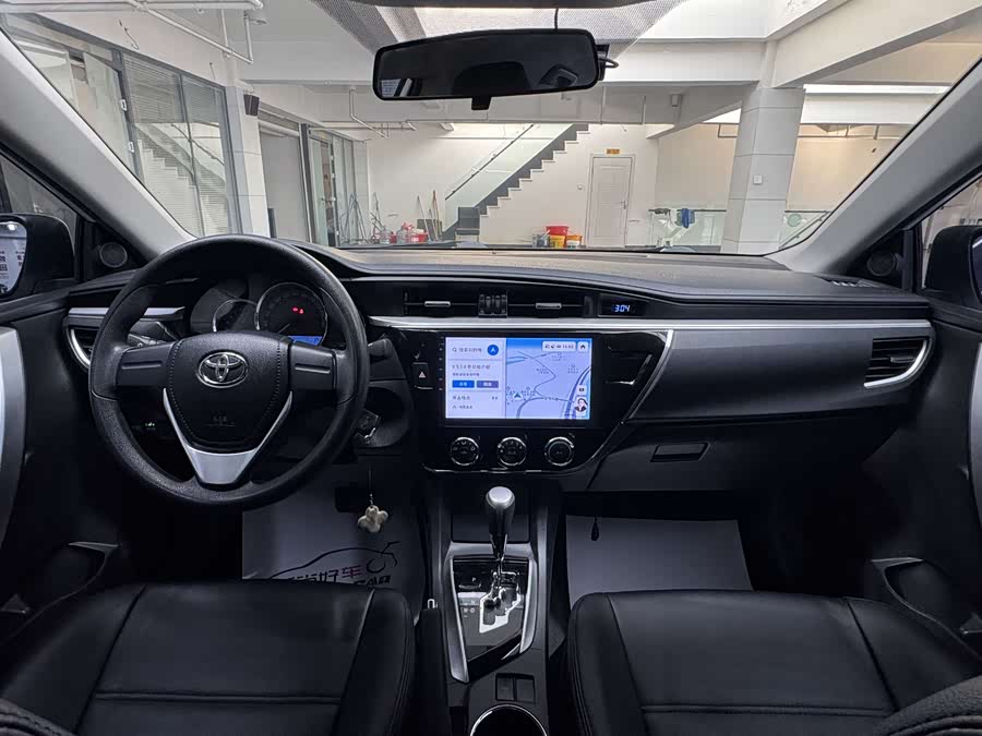 Toyota Corolla 2018 car image #12