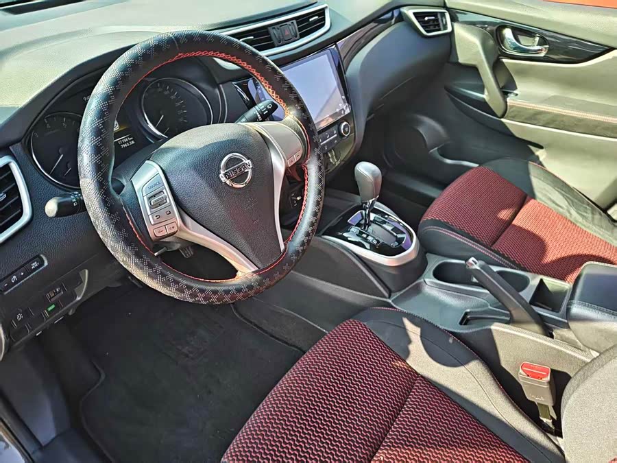Nissan Qashqai 2017 car image #12