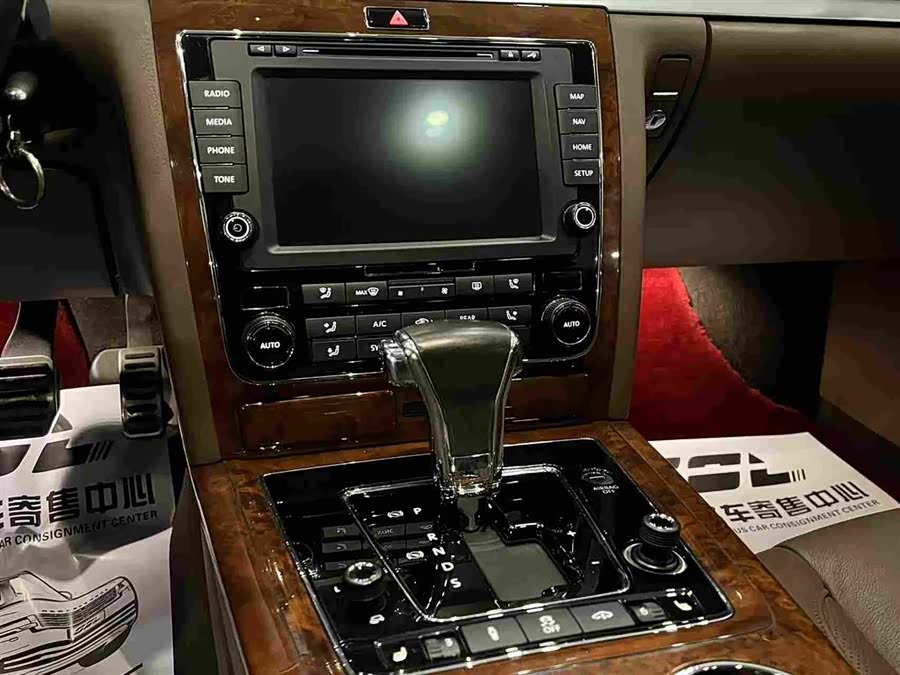 Volkswagen Pheaton 2016 car image #12