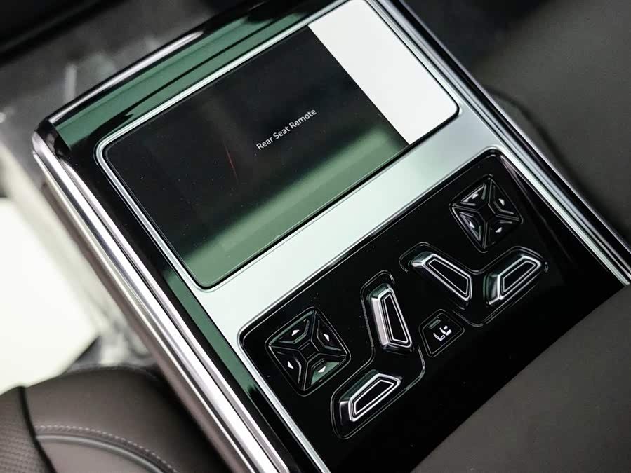 Audi A8 imagen de coche #12