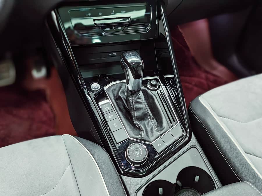 Volkswagen Tayron 2021 car image #12