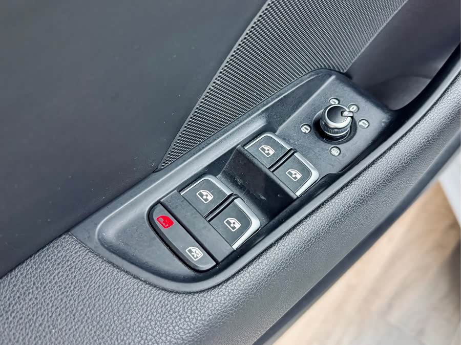 Audi A3 2019 car image #12