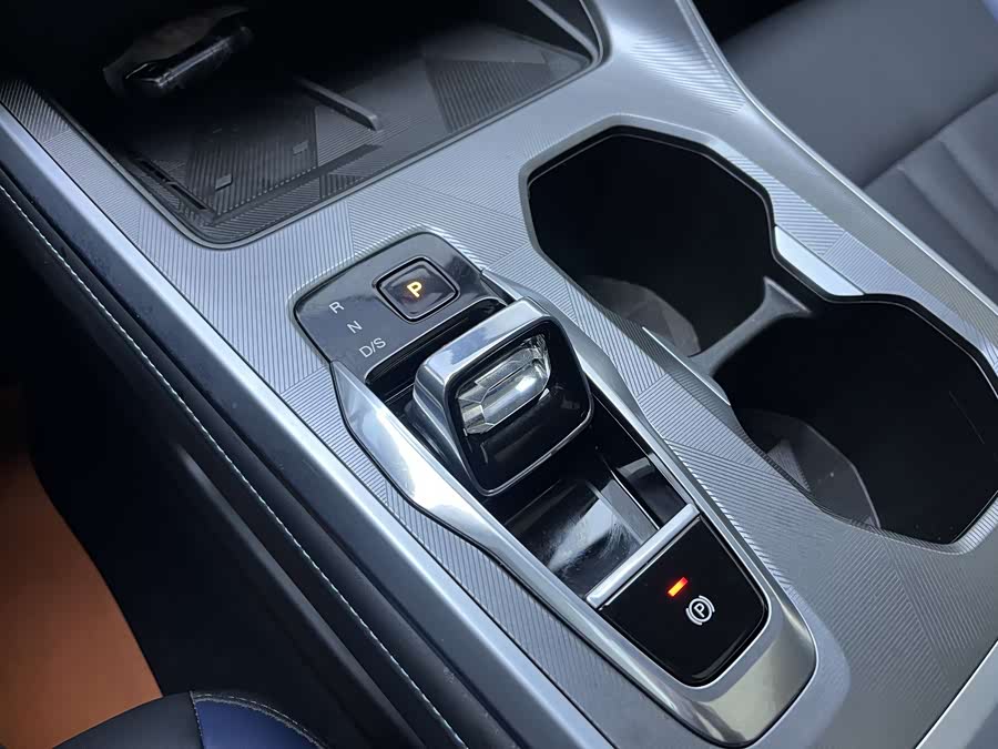 GAC Trumpchi GS3 2024 #12 GAC Trumpchi GS3 2024 immagine di auto #12