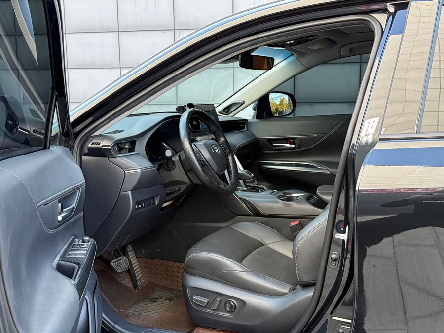 Toyota Venza 2023 immagine di auto #12