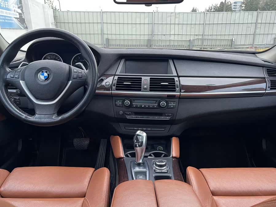 BMW 2011 car image #12