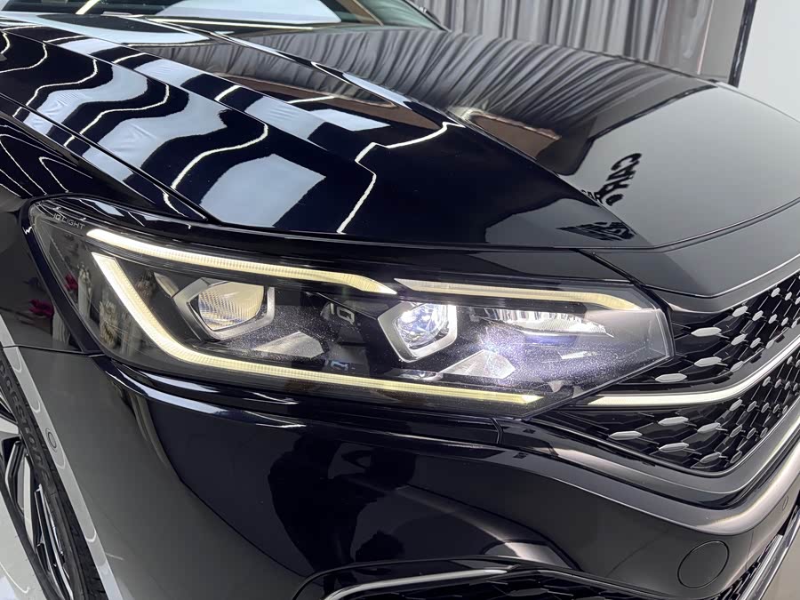 Volkswagen Passat 2021 imagem de carro #12