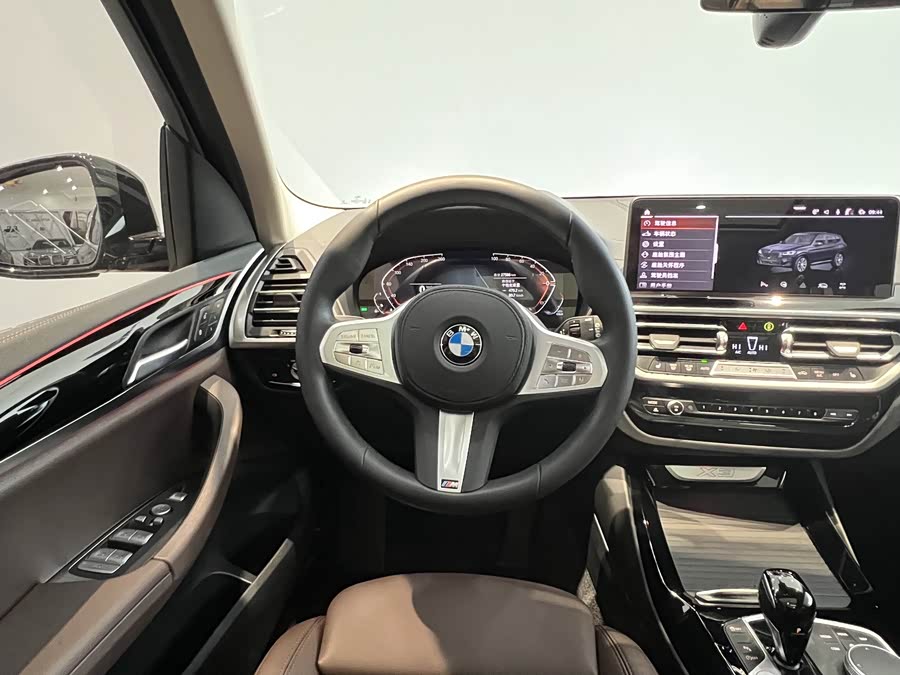 BMW X3 2024 immagine di auto #12