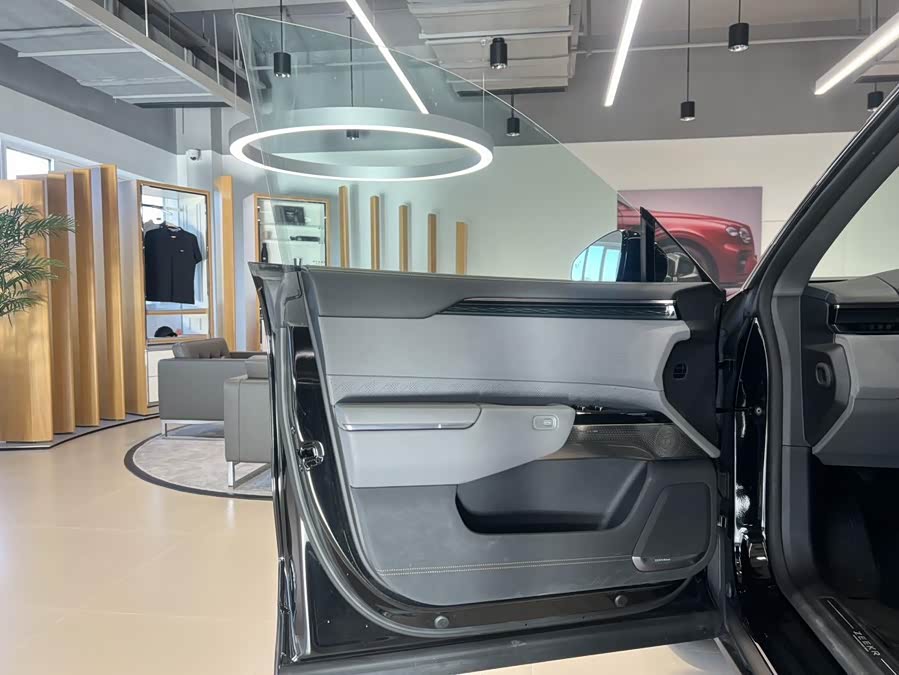 极氪 极氪7X 2024 汽车图片 #12