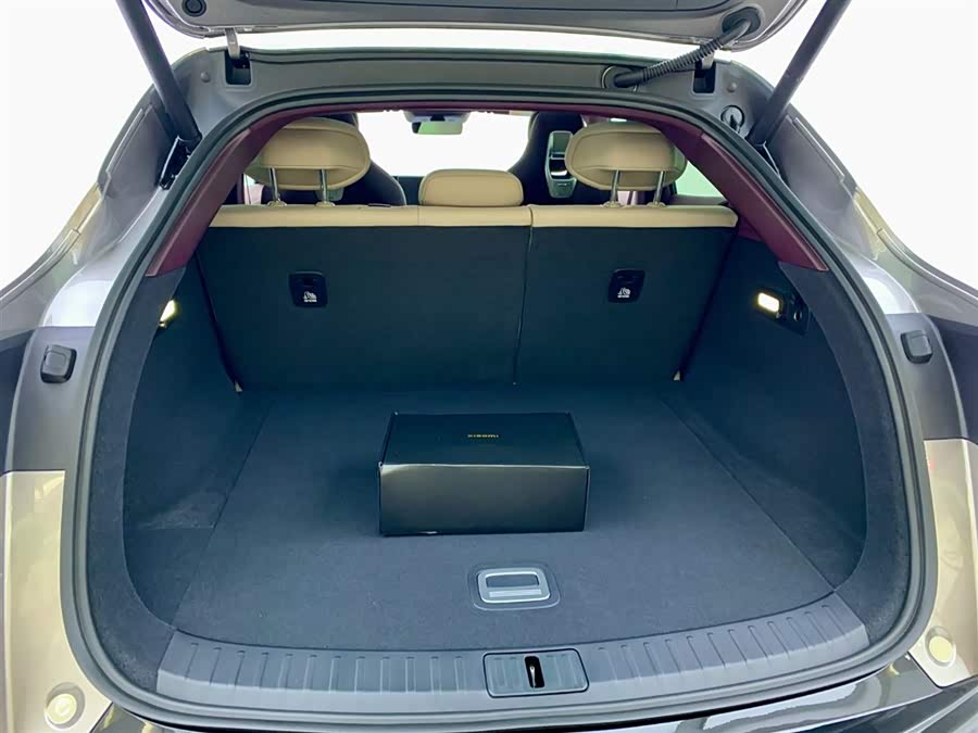 MI YU7 2025 car image #12