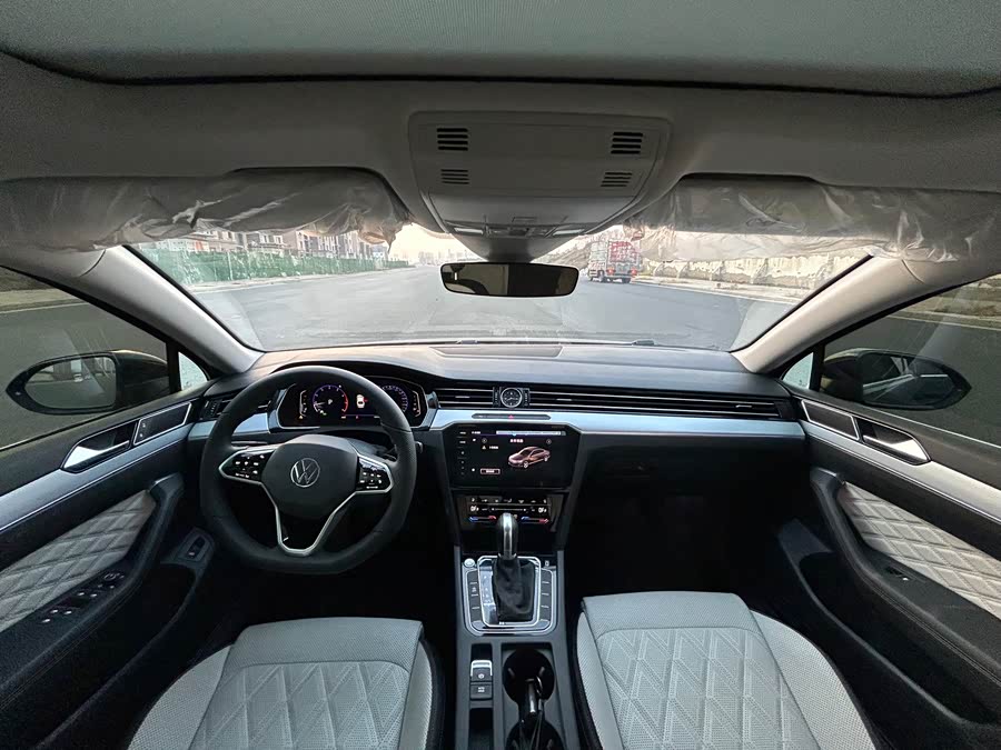 Volkswagen Magotan 2025 car image #12