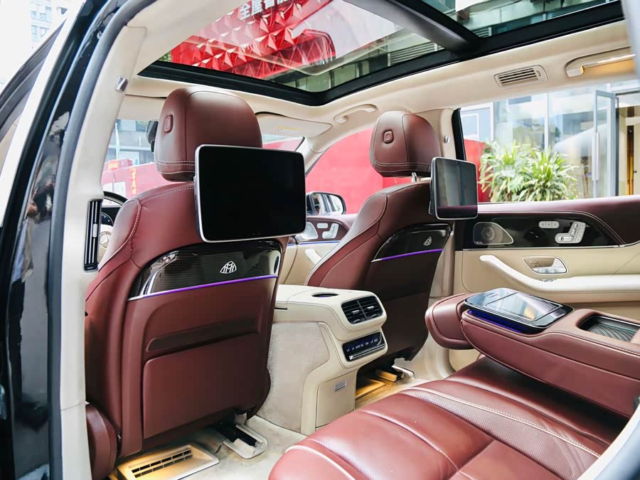 Mercedes-Benz Maybach GLS 2021 car image #12