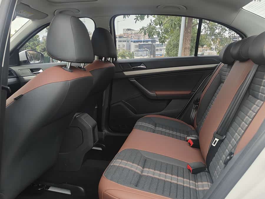 Volkswagen Lavida 2020 car image #12