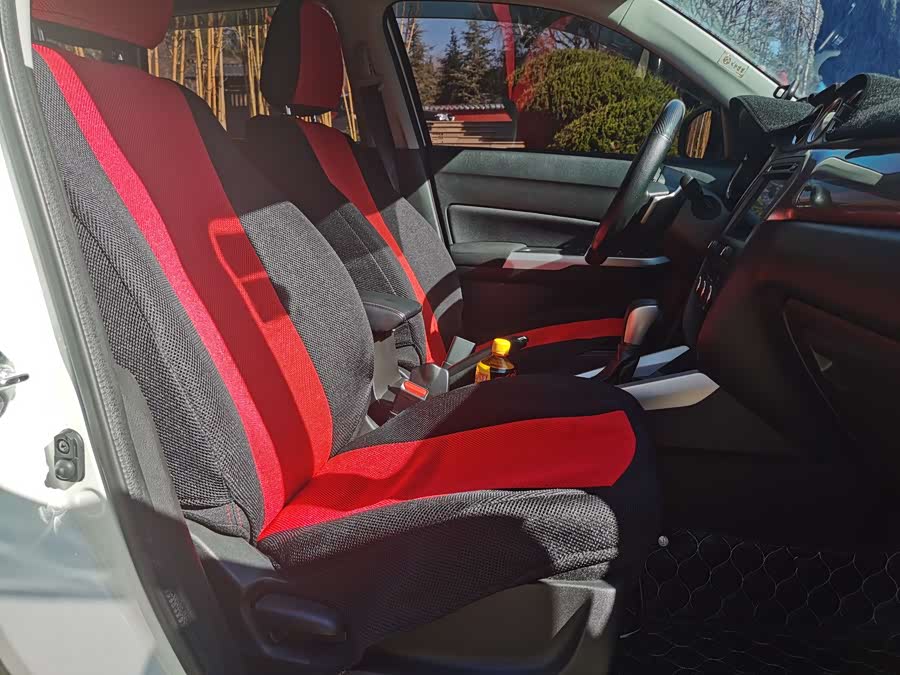 Suzuki Vitara 2016 image de voiture #12