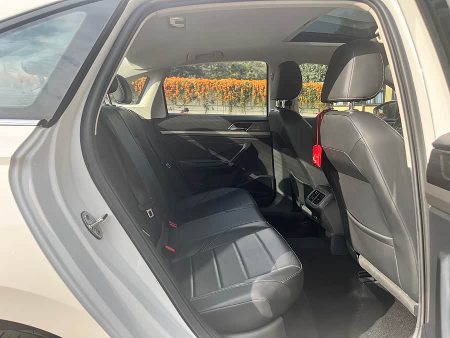 Volkswagen Lavida 2022 car image #12