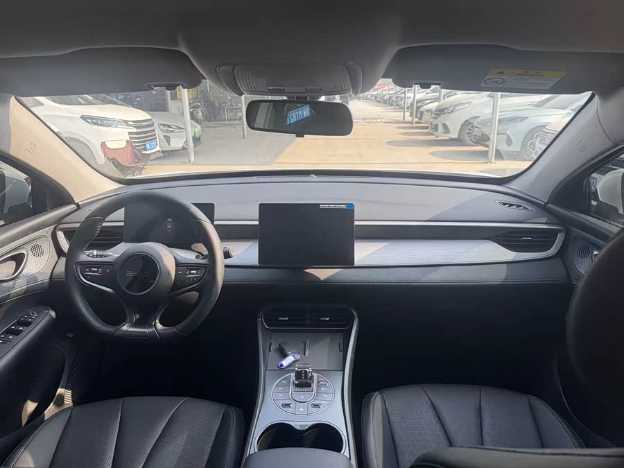 BYD Seal 05 DM-i 2025 car image #12