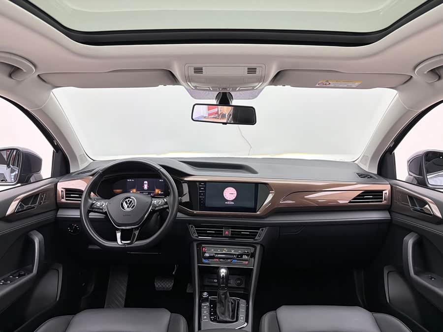 Volkswagen Tayron 2022 immagine di auto #12