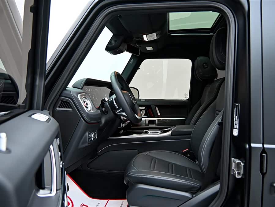 Mercedes-Benz G Class 2024 изображение автомобиля #12