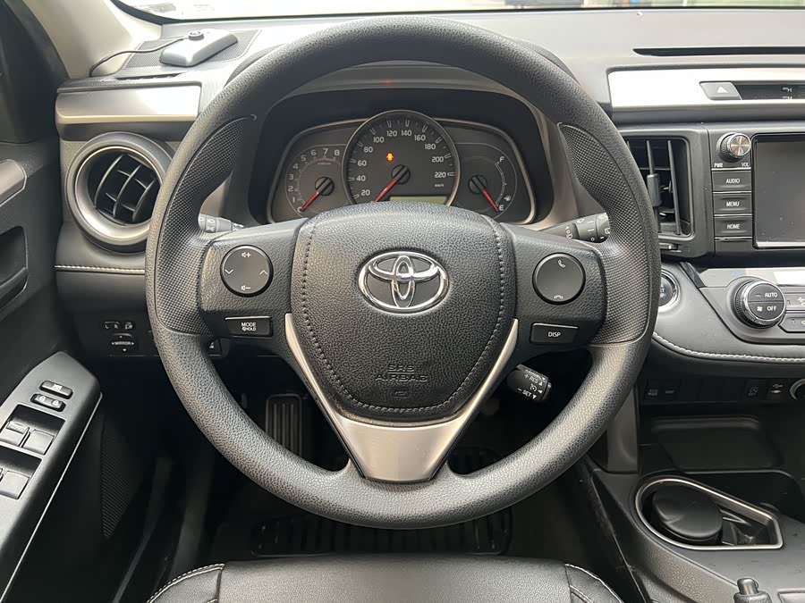 Toyota RAV4 2019 #12 Toyota RAV4 2019 car image #12