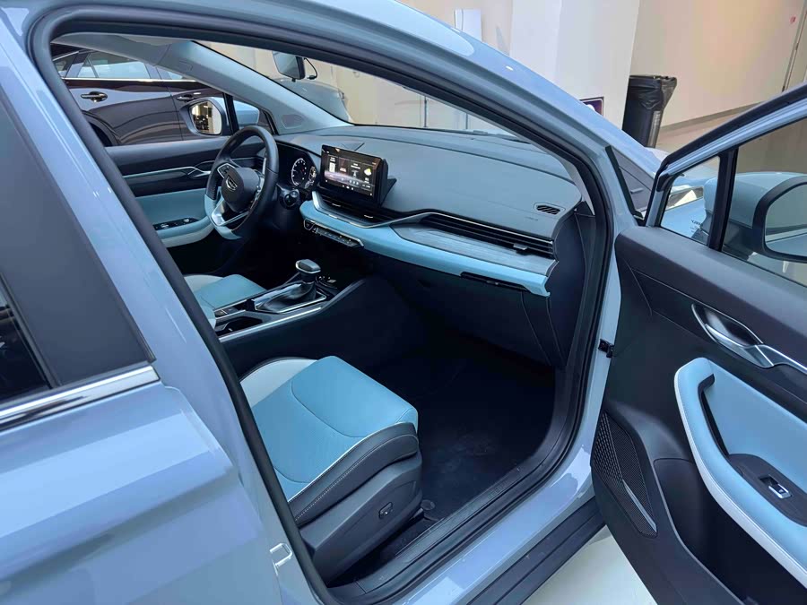 GEELY Emgrand S 2022 immagine di auto #12