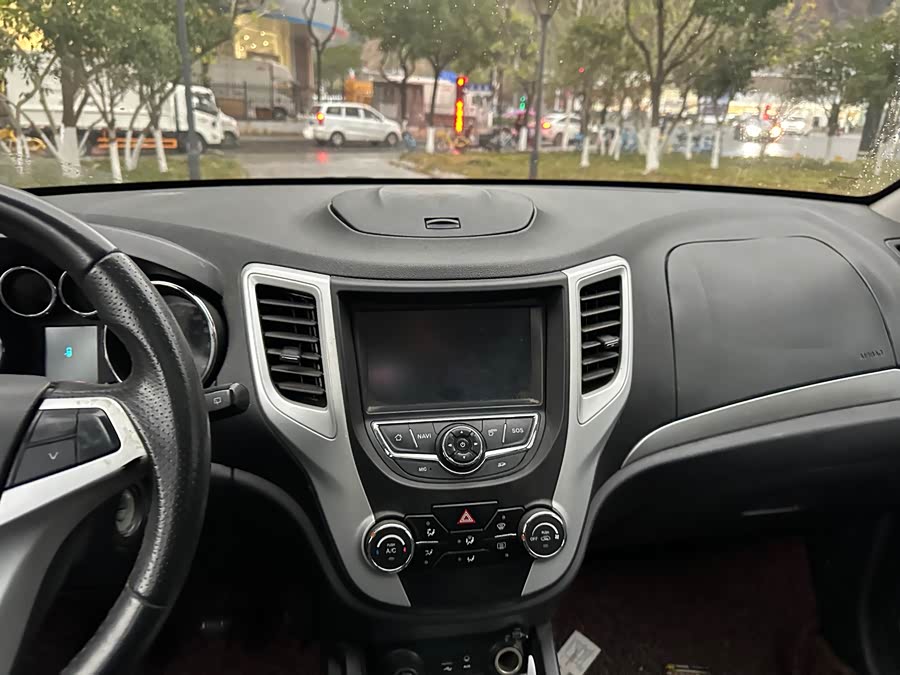 Changan CS35 2017 car image #12