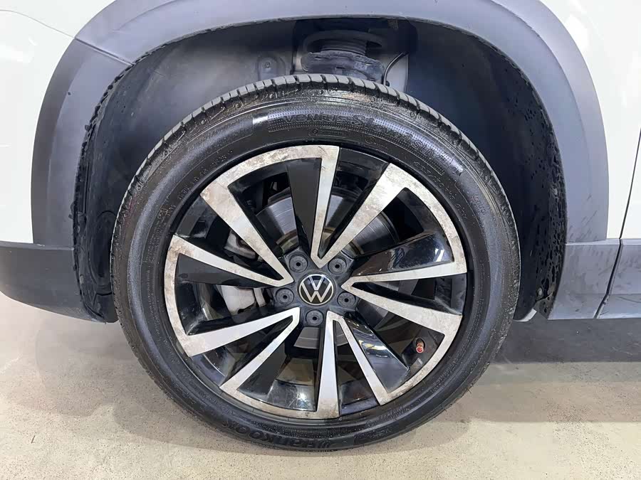 Volkswagen Tharu 2021 immagine di auto #12