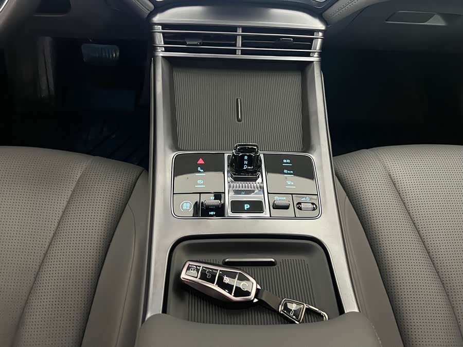 BYD Seal 07 DM-i 2024 #12 BYD Seal 07 DM-i 2024 car image #12