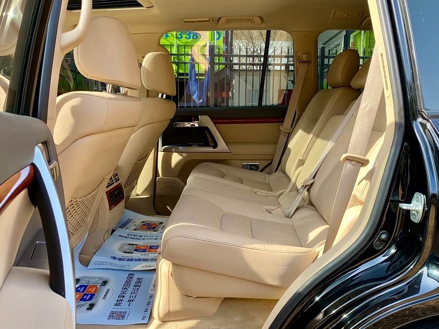 Toyota Land Cruiser 2015 #12 Toyota Land Cruiser 2015 car image #12