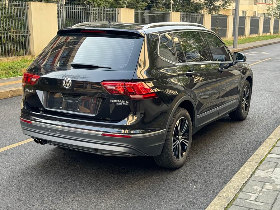 Volkswagen Tiguan L 2019 #12 Volkswagen Tiguan L 2019 car image #12