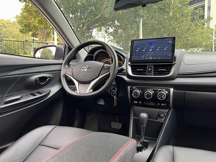 Toyota Yaris L Zhixiang 2022 صورة سيارة #12