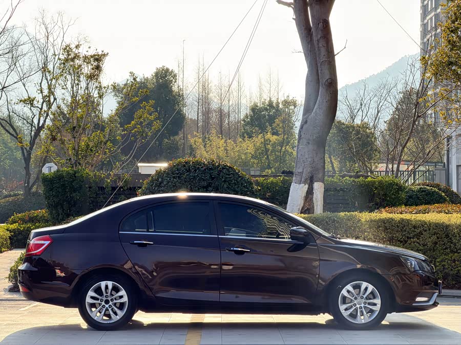 GEELY Emgrand 2015 car image #12