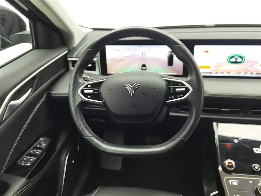 哪吒汽车 哪吒U 2022 #12 哪吒汽车 哪吒U 2022 汽车图片 #12