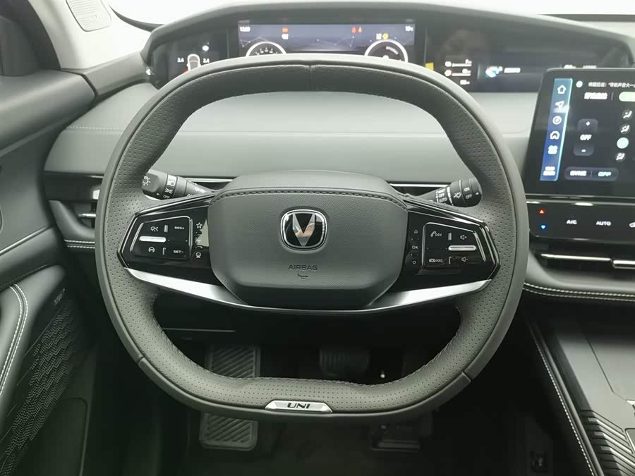 Changan UNI-K iDD 2026 car image #12