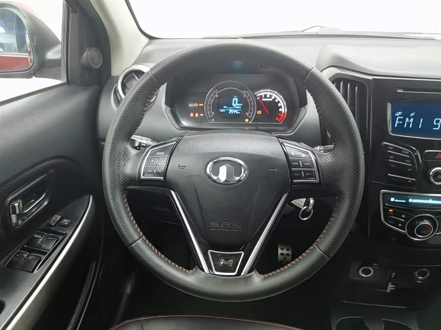 Great Wall M4 2014 car image #12