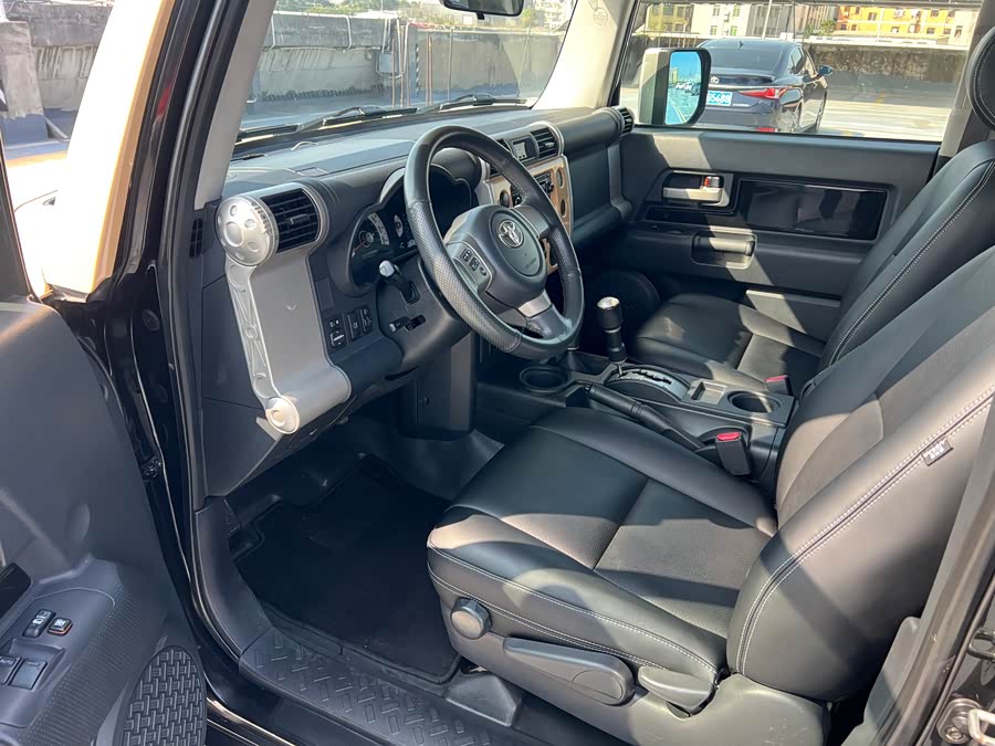 Toyota FJ Cruiser 2008 car image #12