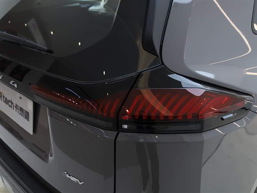Toyota RAV4 2026 car image #12
