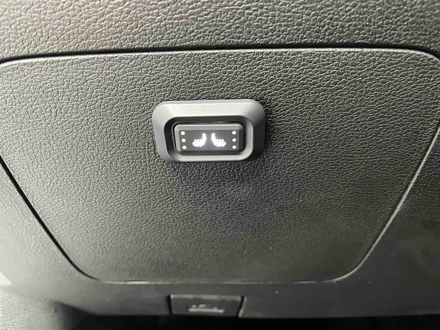 GEELY Coolray 2021 #12 GEELY Coolray 2021 car image #12