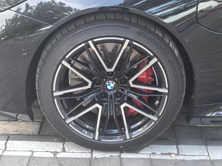 BMW M5 New Energy imagen de coche #12