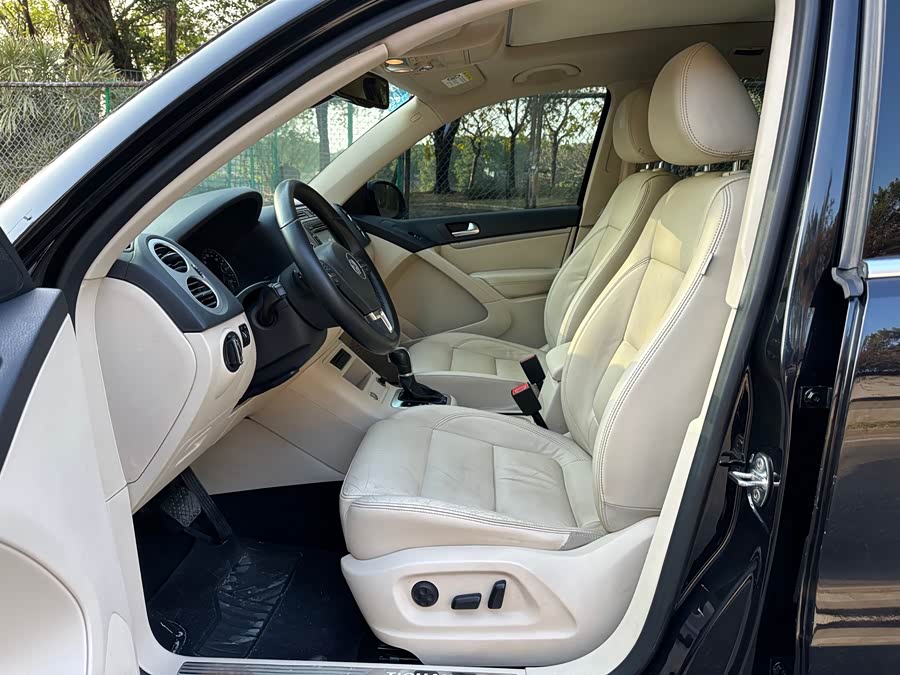 Volkswagen Tiguan 2014 صورة سيارة #12