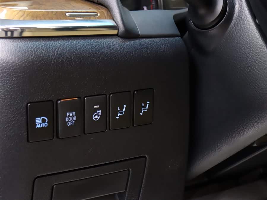 Toyota Alphard 2016 car image #12