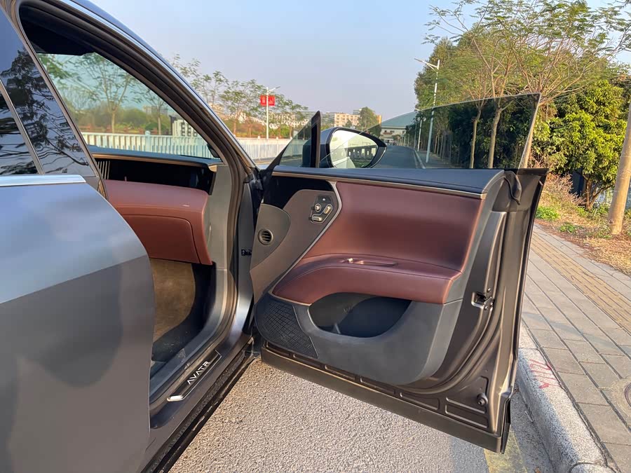 Avatr 11 2023 immagine di auto #12