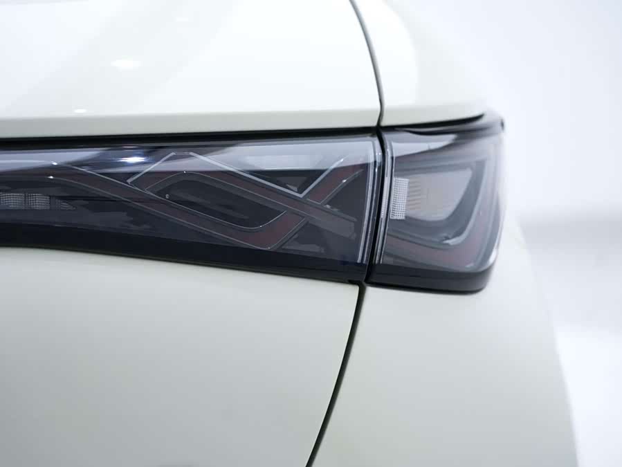 BYD Dolphin 2023 car image #12