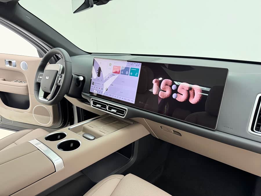 Li L6 2025 صورة سيارة #12