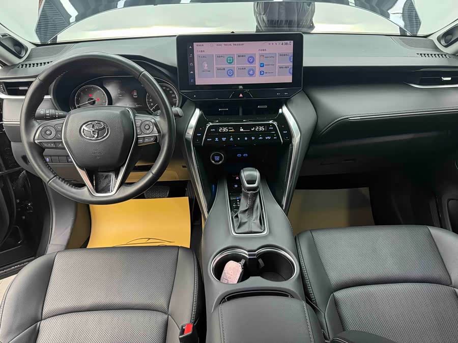 Toyota Venza 2023 car image #12