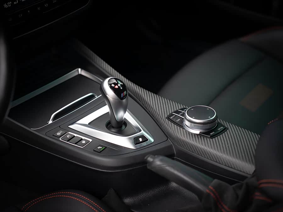 宝马 宝马M2 2025 #12 宝马 宝马M2 2025 汽车图片 #12