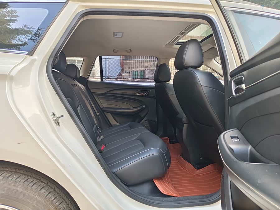 Roewe Ei5 2018 изображение автомобиля #12