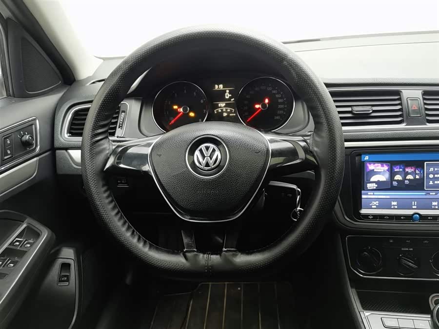 Volkswagen Lavida 2016 car image #12