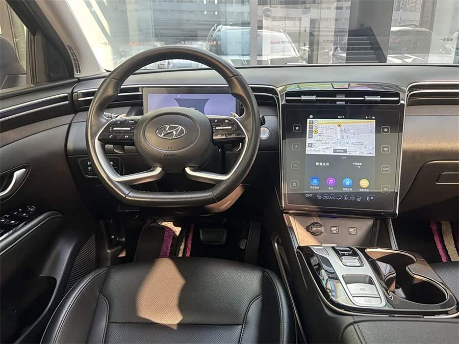 Hyundai Tucson 2022 car image #12